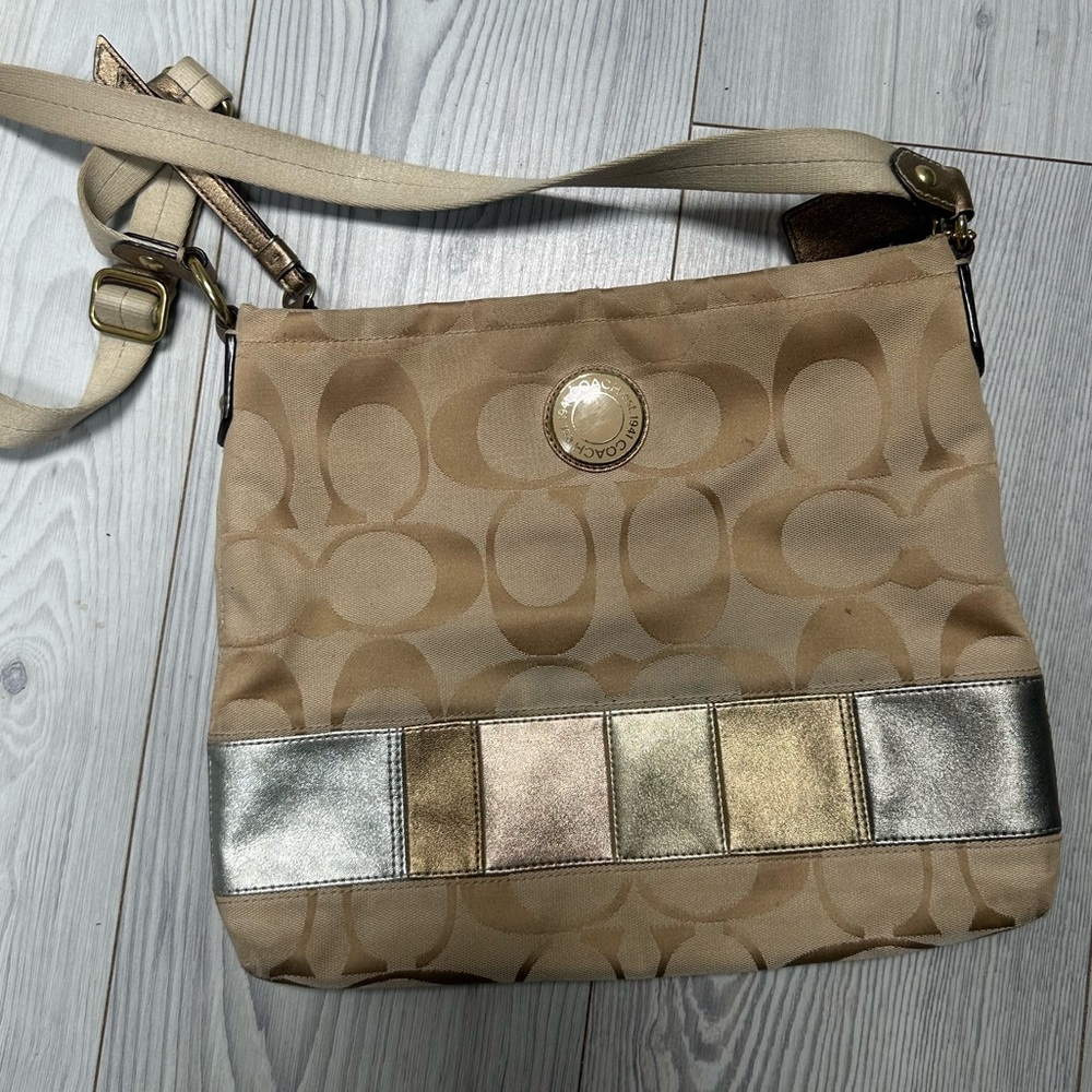 Large Vintage Coach Crossbody